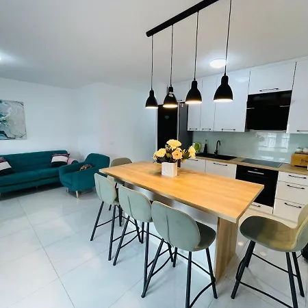 Modern Near Center, Free Parking Trogir